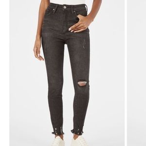 Black Skinny Jeans